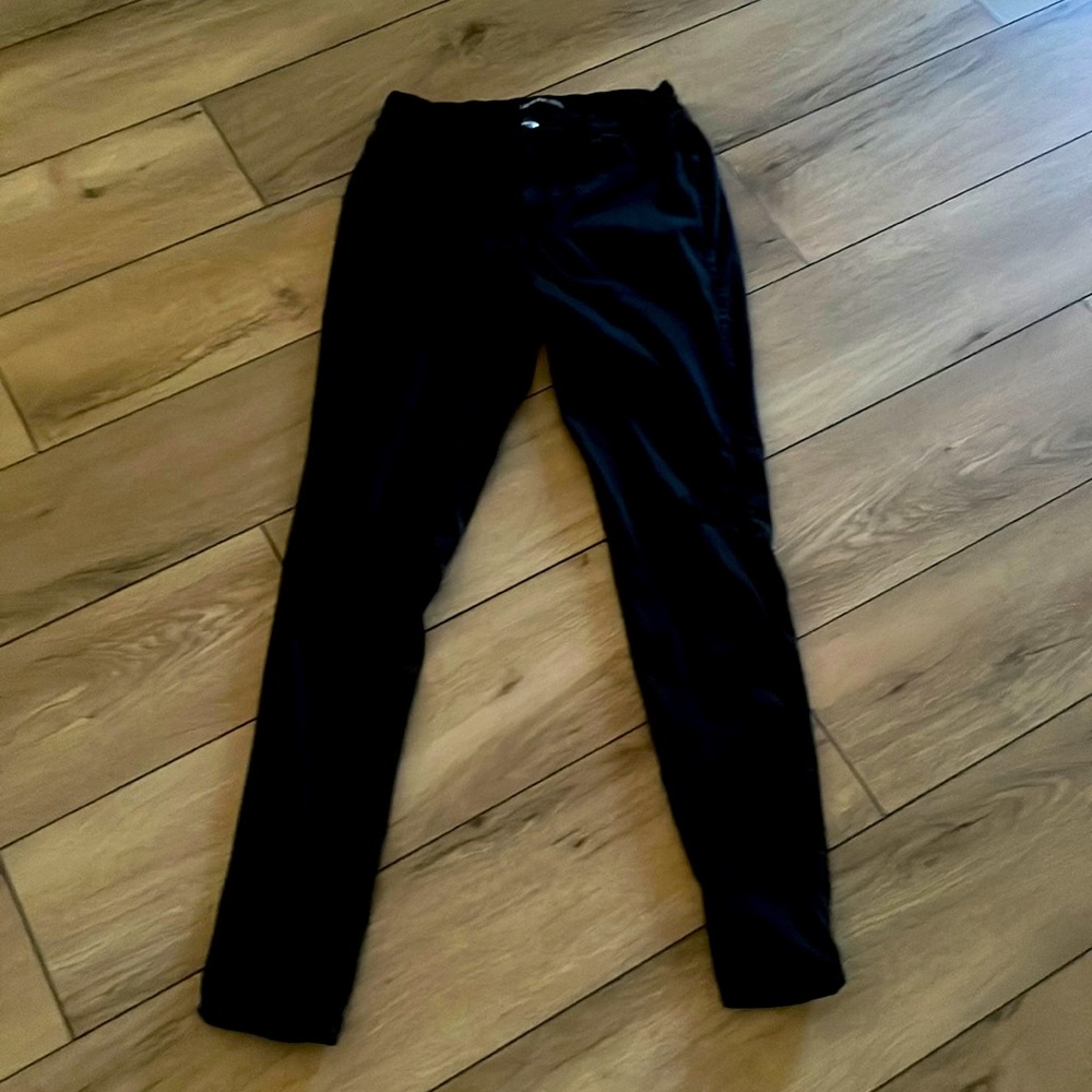 Black skinny jeans